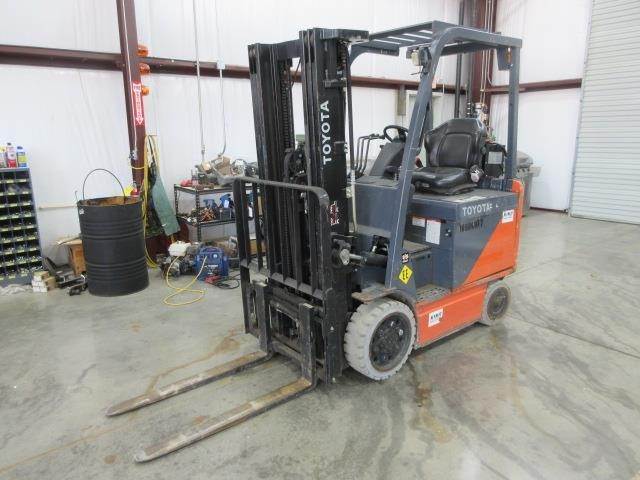 2017 Toyota 8FBCU25 Cushion Tire Forklift