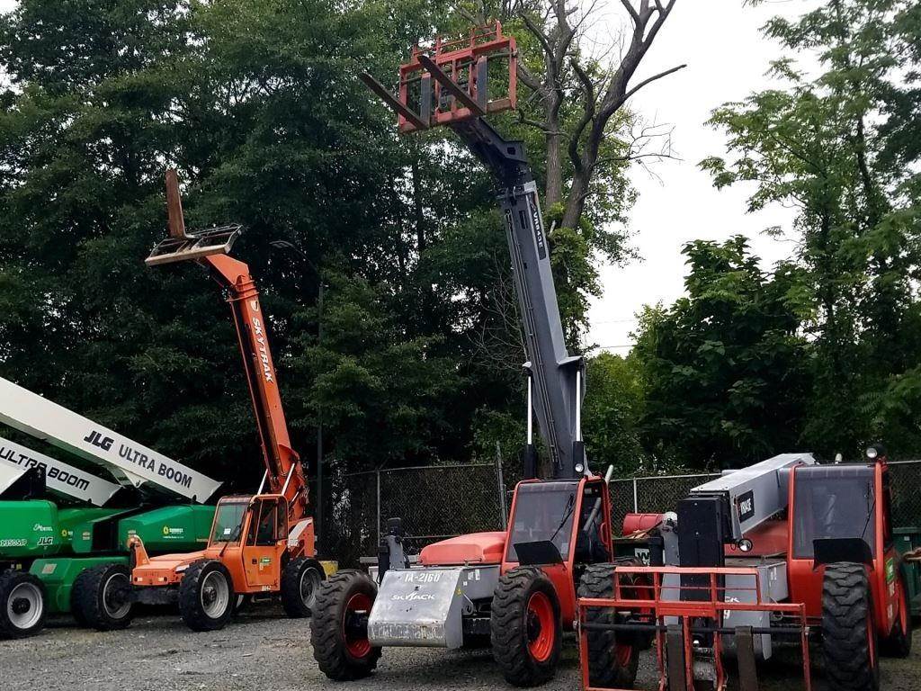 2015 Skyjack VR843E Telehandler