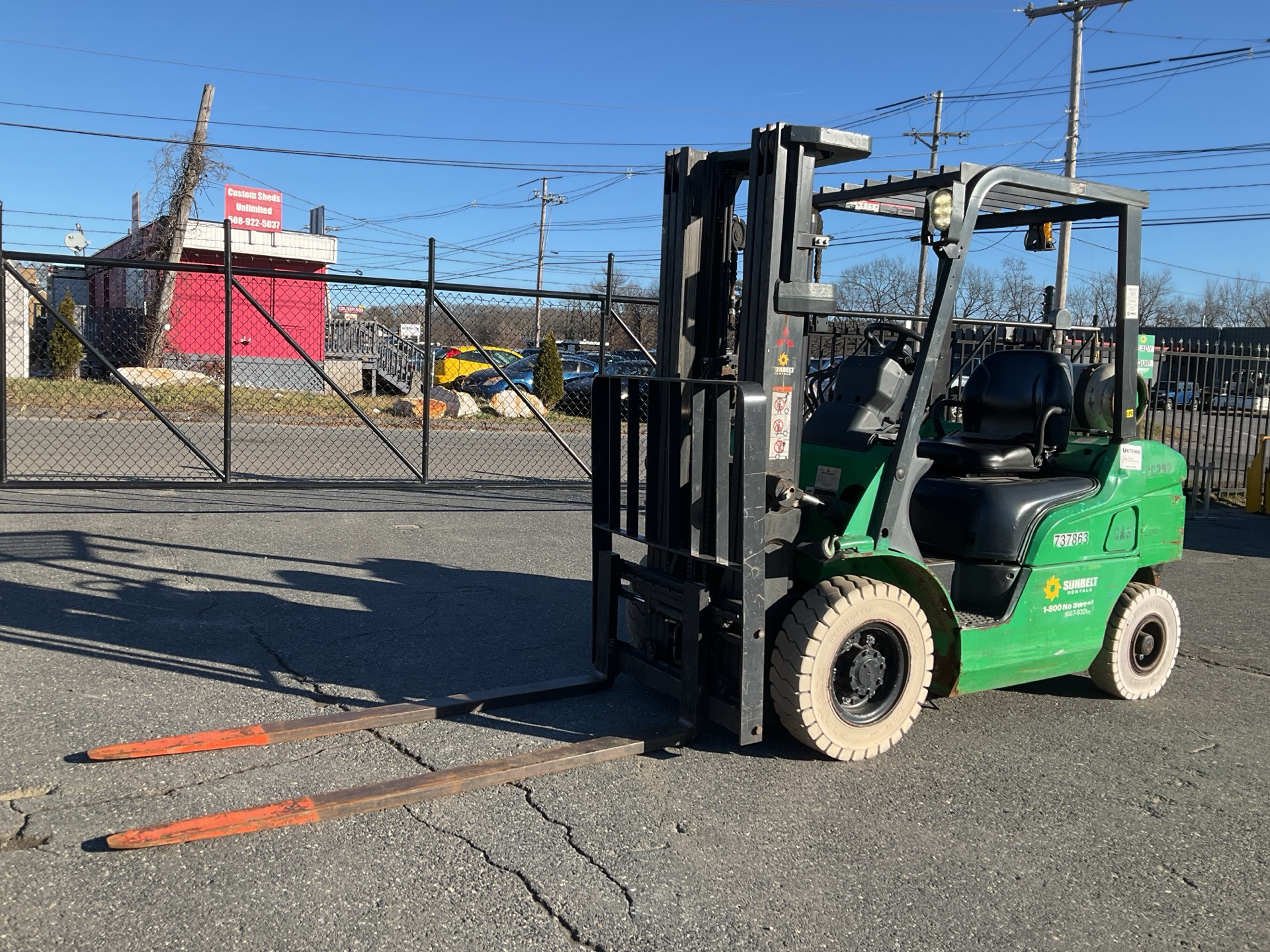 2014 Mitsubishi FG25N 4500 lb Pneumatic Tire Forklift