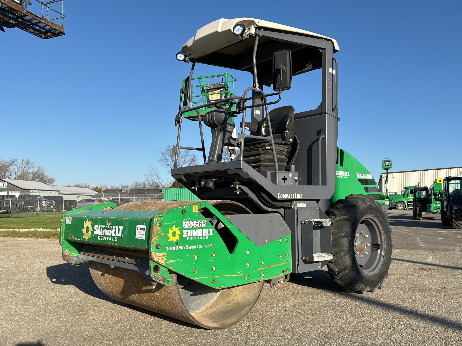 2015 Hamm H5i Smooth Drum Compactor