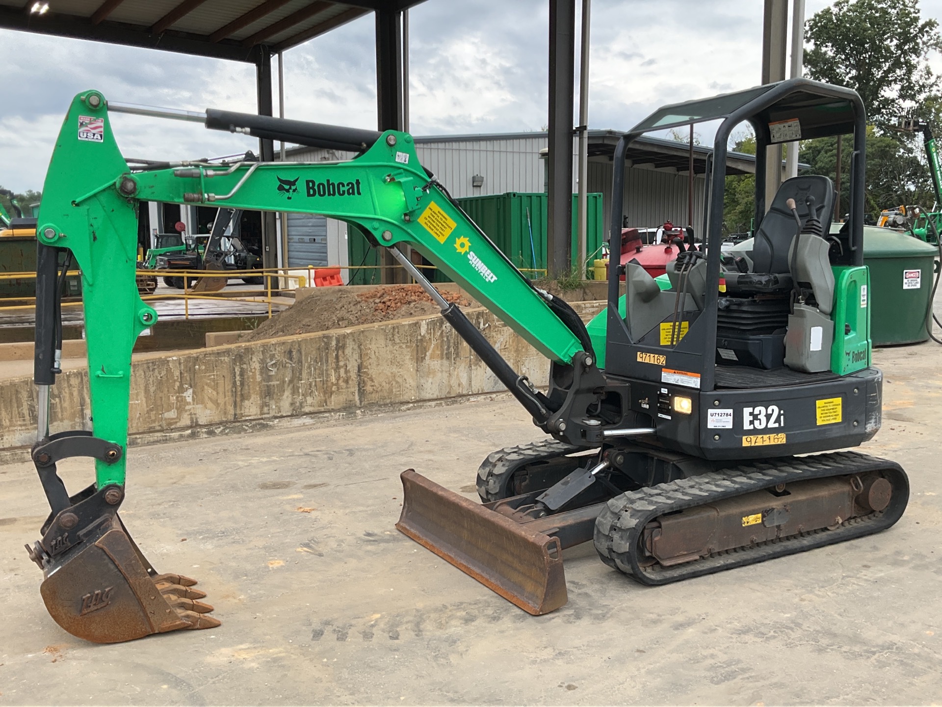 2017 Bobcat E32i Mini Excavator