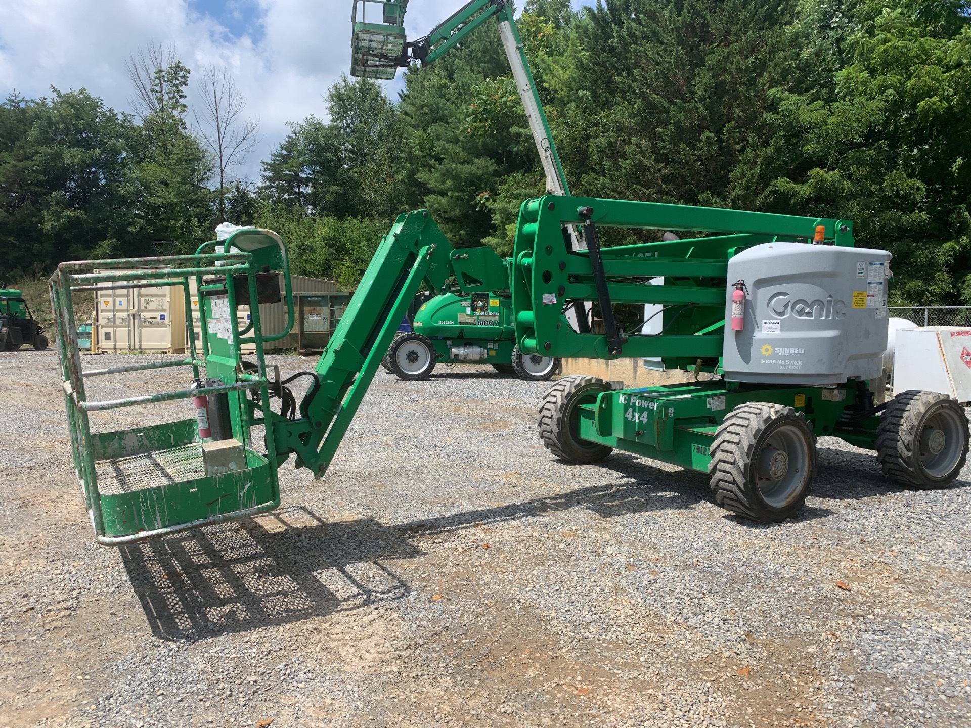 2016 Genie Z45/25J Articulating Boom Lift