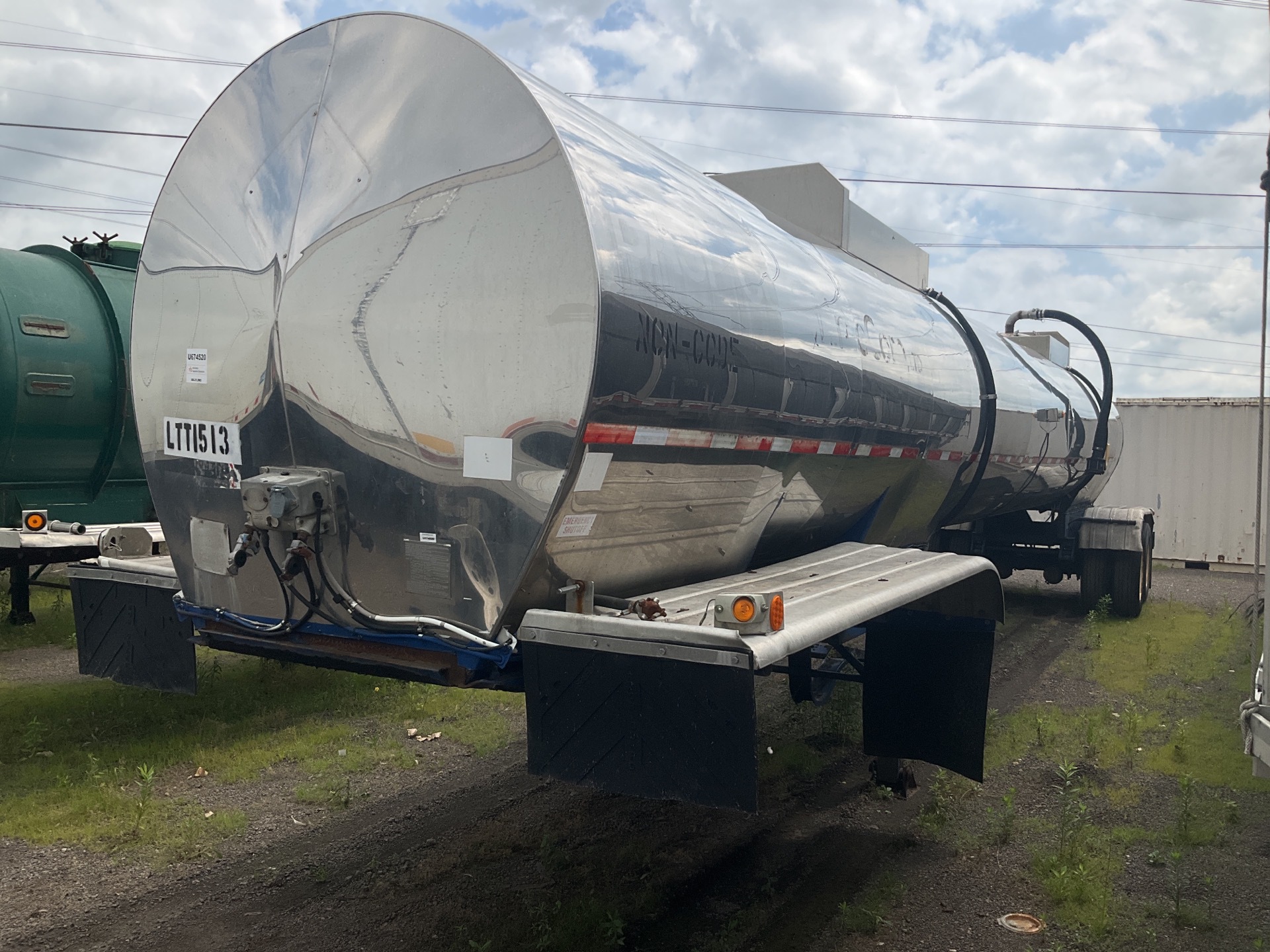 1984 Polar Tank  6000 gal T/A Tanker Trailer