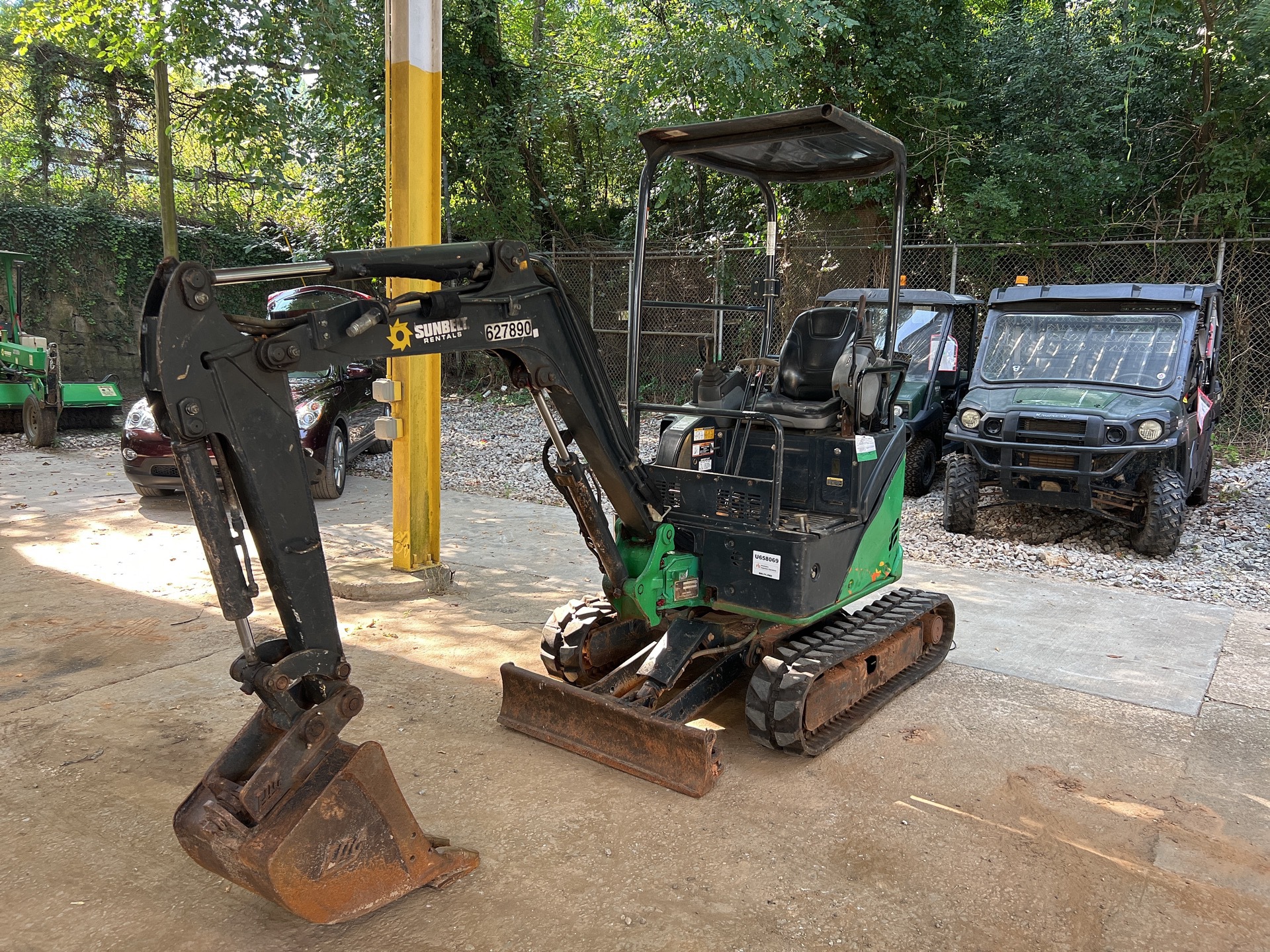 2014 John Deere 17D Mini Excavator