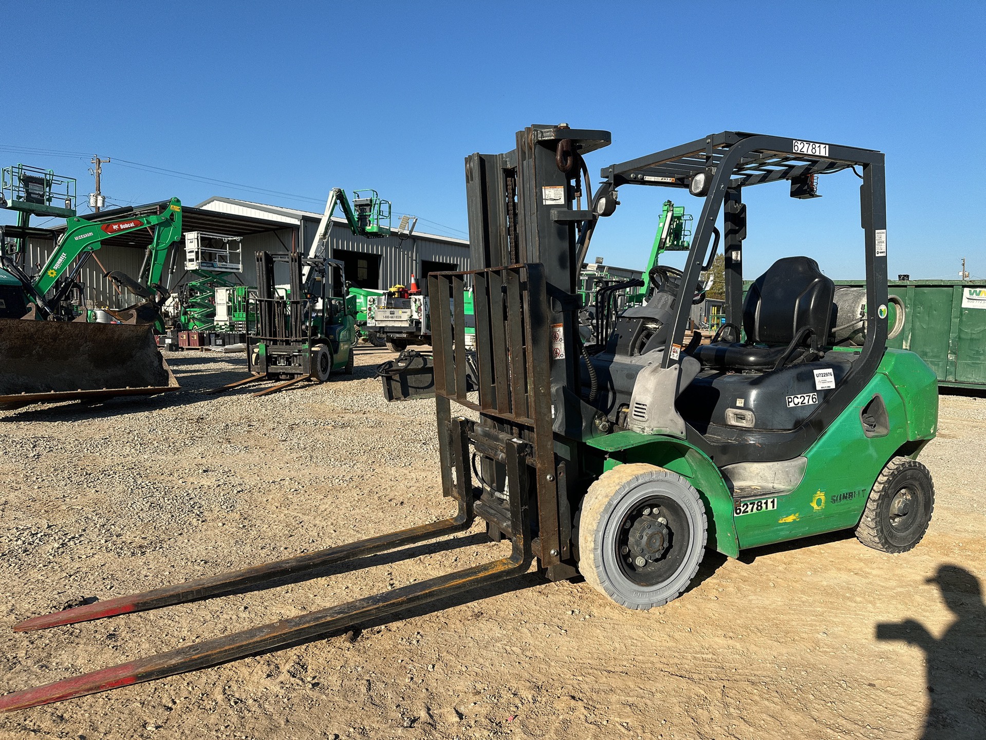 2014 Komatsu FG25T-16 4650 lb Pneumatic Tire Forklift