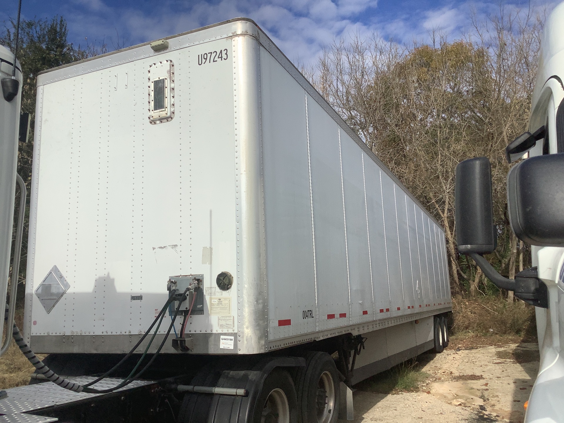 2012 Wabash 53 FT T/A Van Trailer