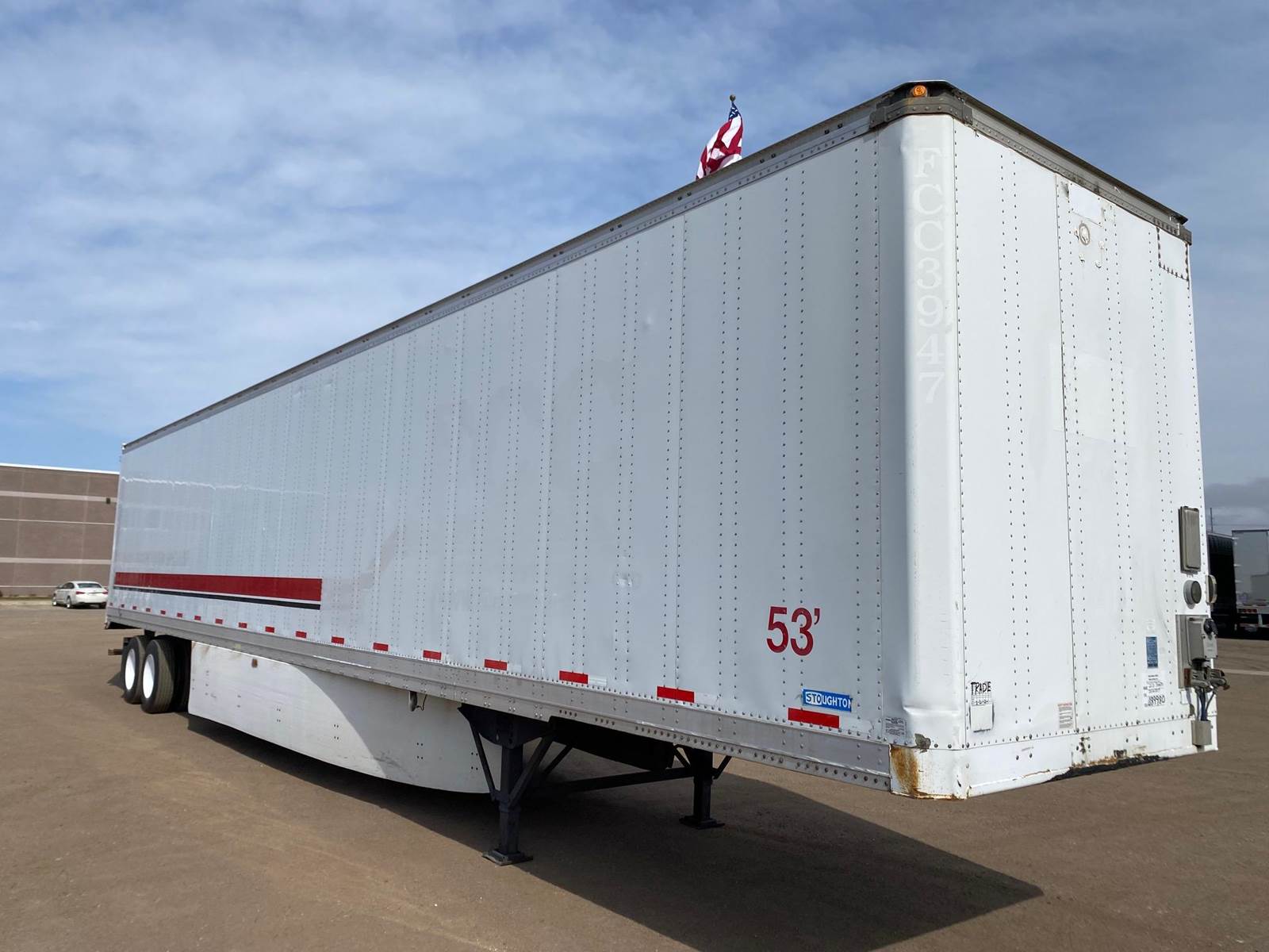 2013 Stoughton 53 ft Dry Van Trailer - Air Ride, Tandem Sliding Axle