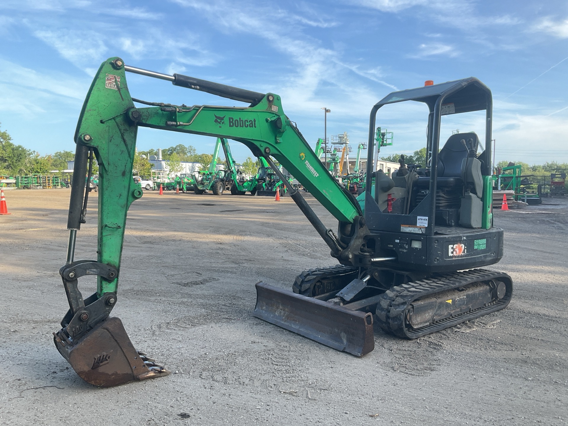 2016 Bobcat E32i Mini Excavator