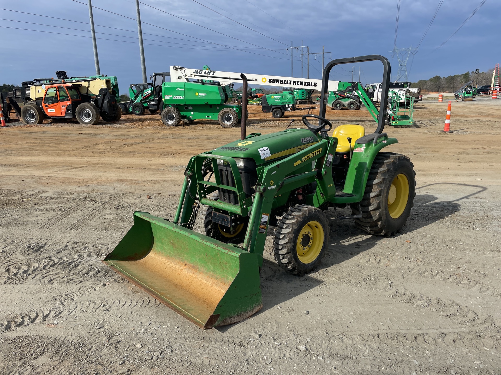 2015 John Deere 3032E 4WD Tractor