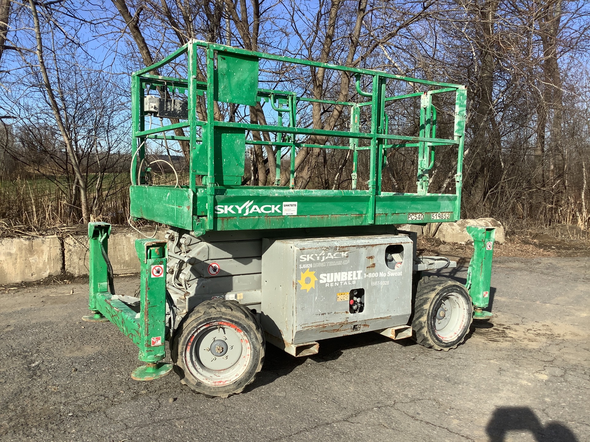 2013 Skyjack SJ6826RT Dual Fuel 4x4 Scissor Lift