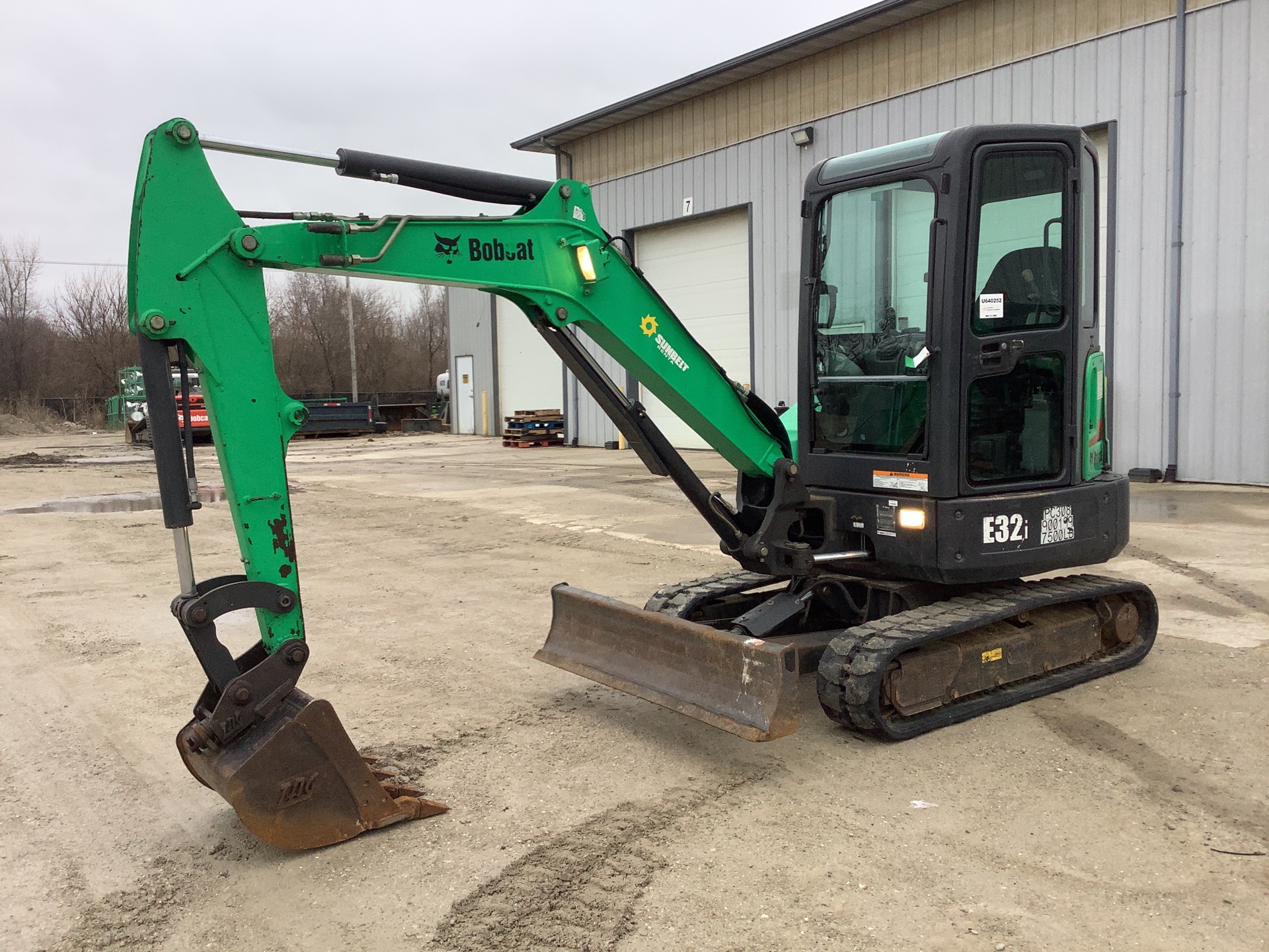 2016 Bobcat E32i Mini Excavator