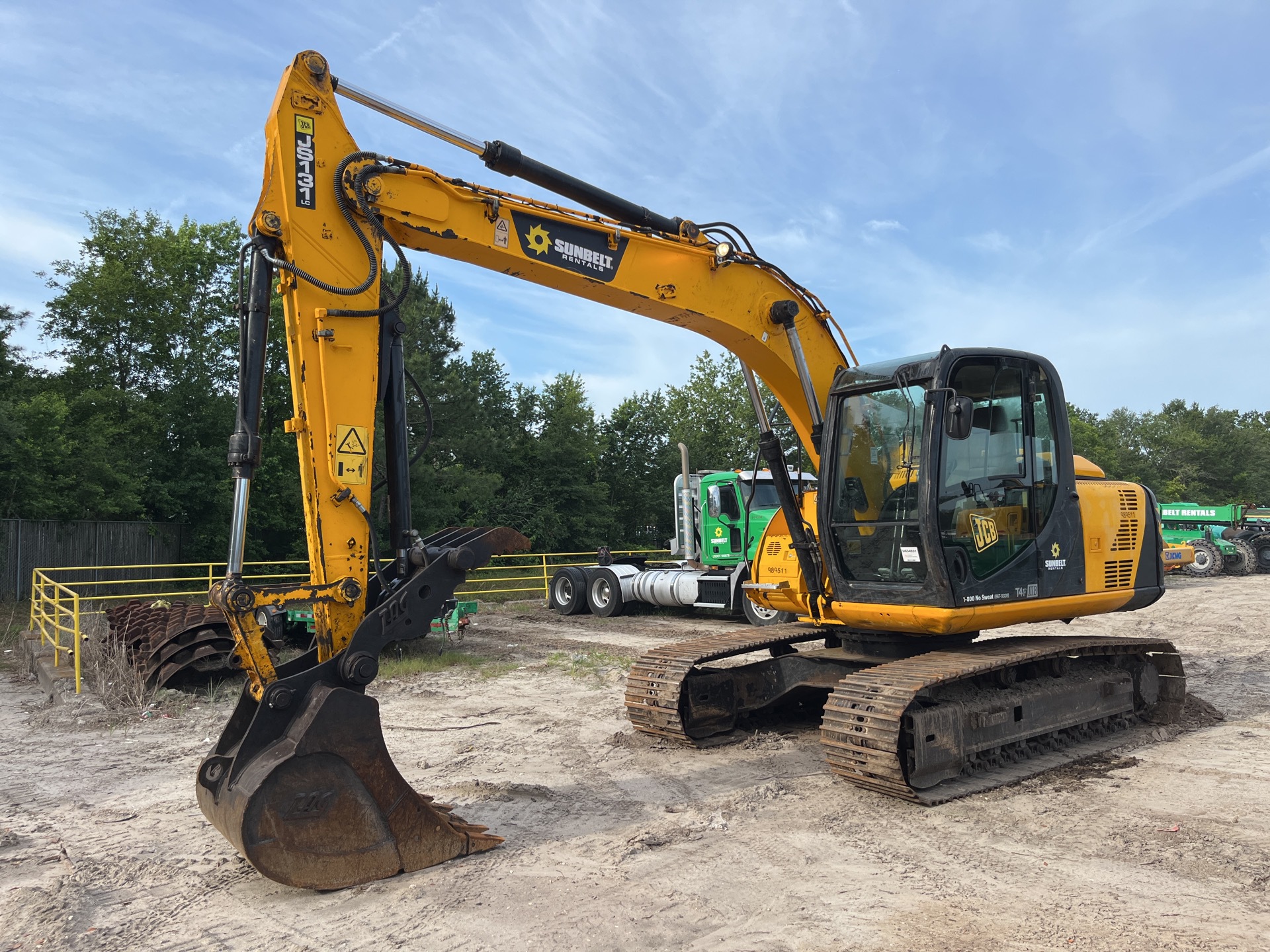 2017 JCB JS131LC Tracked Excavator