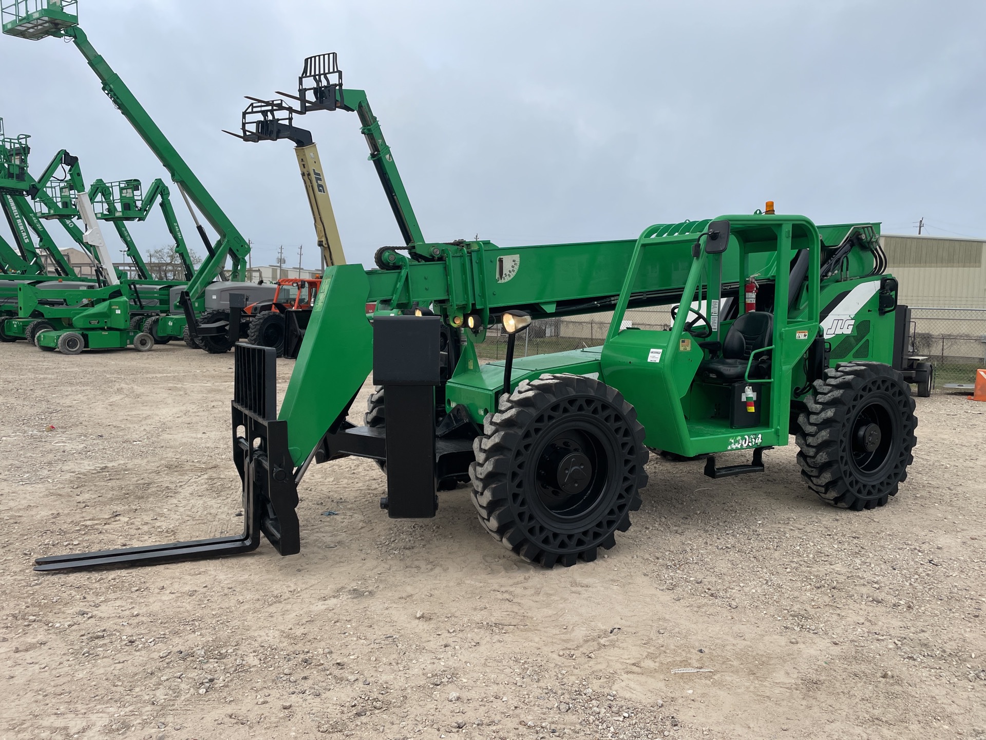 2014 SkyTrak 10054 Telehandler