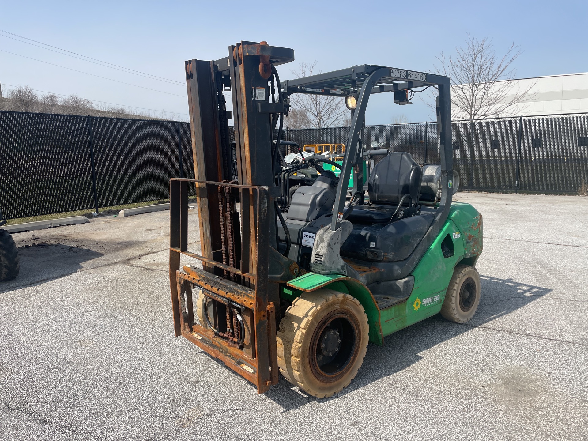 2014 Komatsu FG30HT-16 5550 lb Pneumatic Tire Forklift