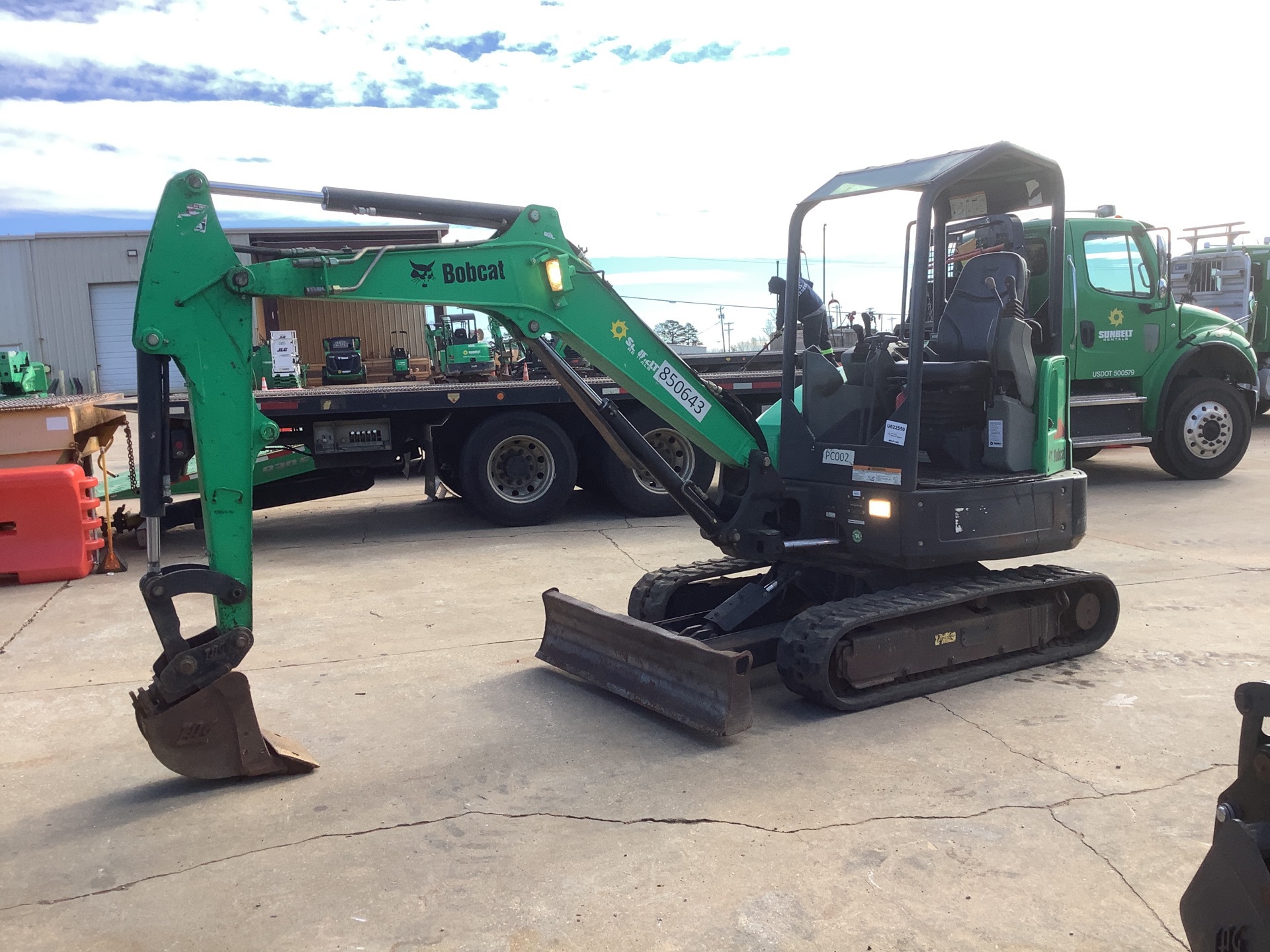 2016 Bobcat E32i Mini Excavator