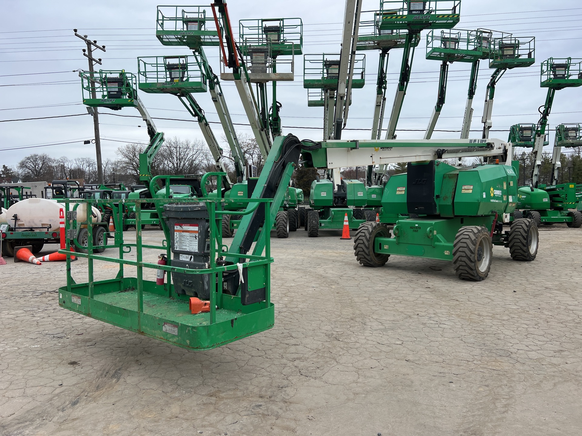 2014 JLG 800AJ 4WD Diesel Articulating Boom Lift