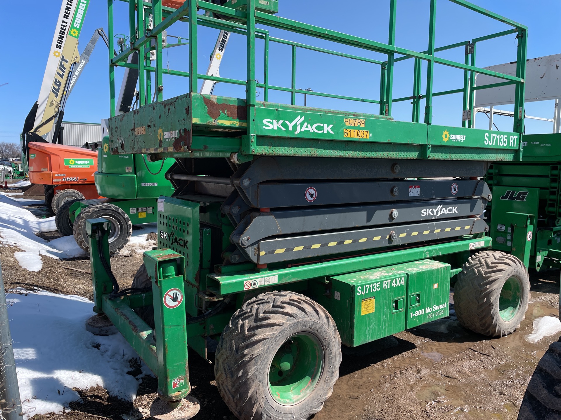 2014 Skyjack SJ7135RT Dual Fuel Scissor Lift