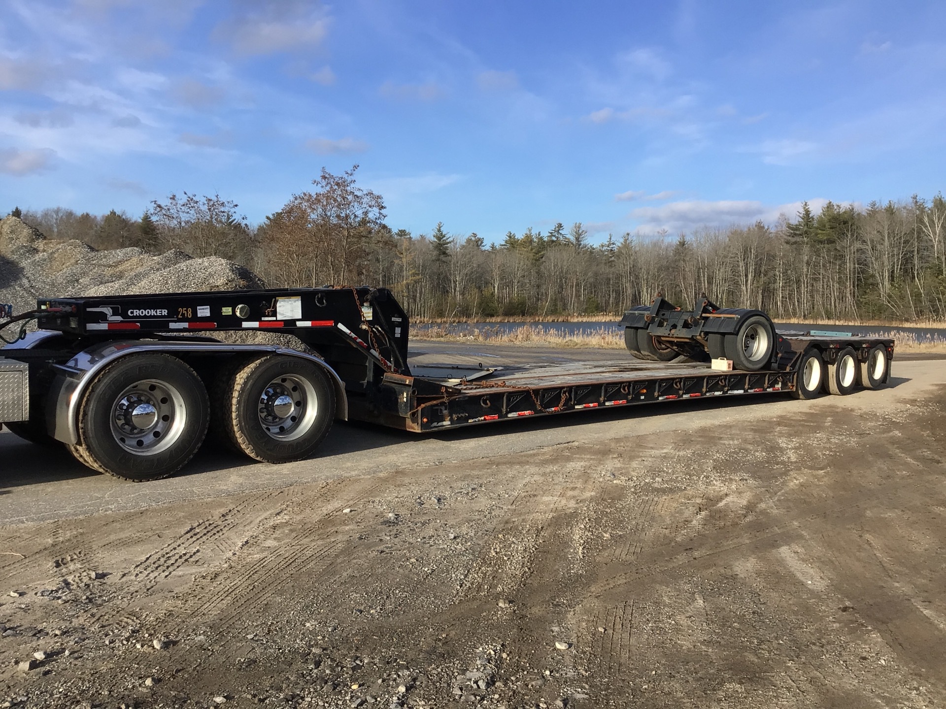 2000 Talbert T4DW55SAHRG1T1 51 ft Tri/A Gooseneck Lowboy Trailer