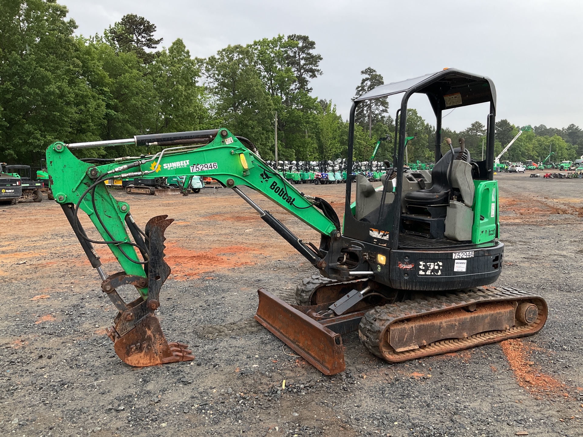 2015 Bobcat E26 GM Mini Excavator