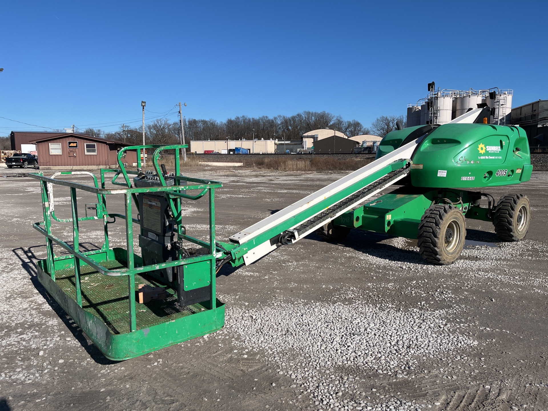 2014 JLG 400S 4WD Dual Fuel Telescopic Boom Lift