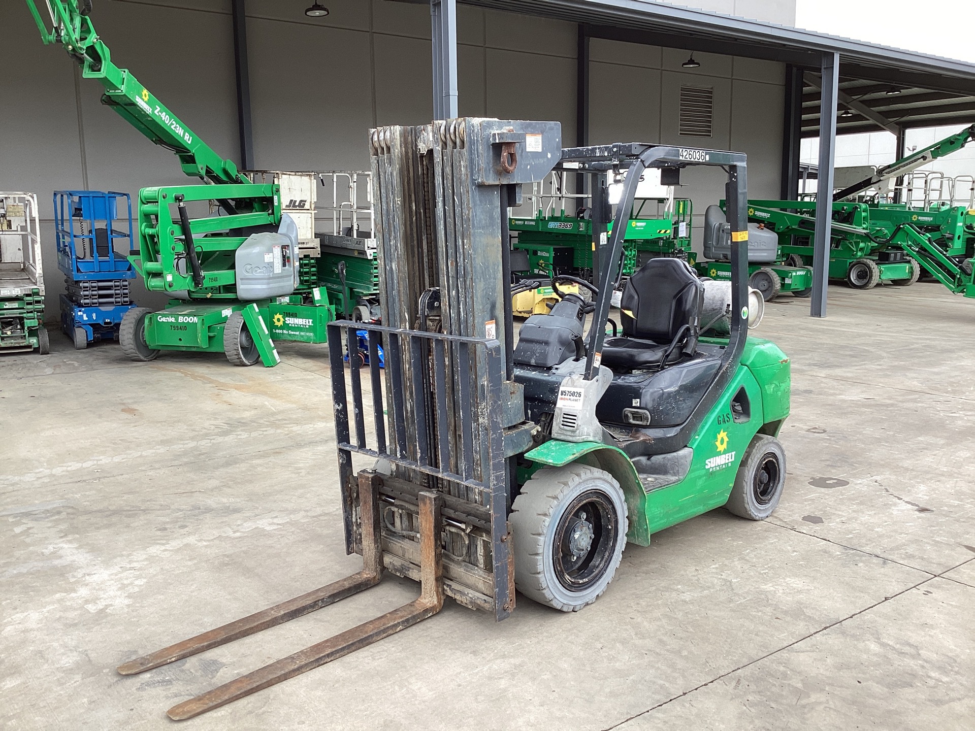 2012 Komatsu FG30HT-16 2100 lb Pneumatic Tire Forklift