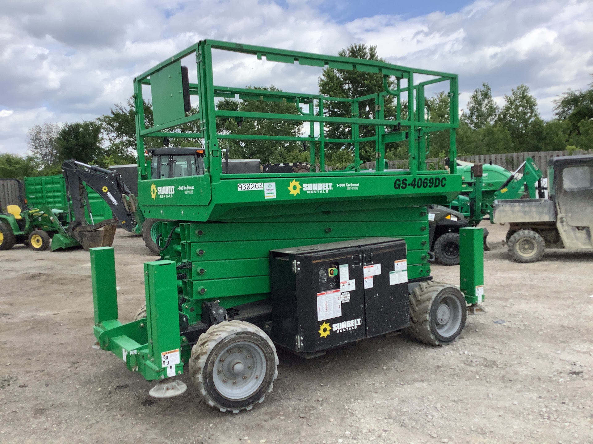 2016 Genie GS4069DC Electric Scissor Lift