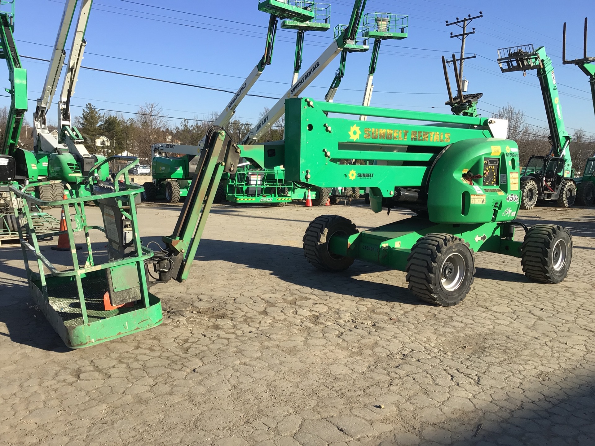 2014 JLG 450AJ 4WD Diesel Articulating Boom Lift