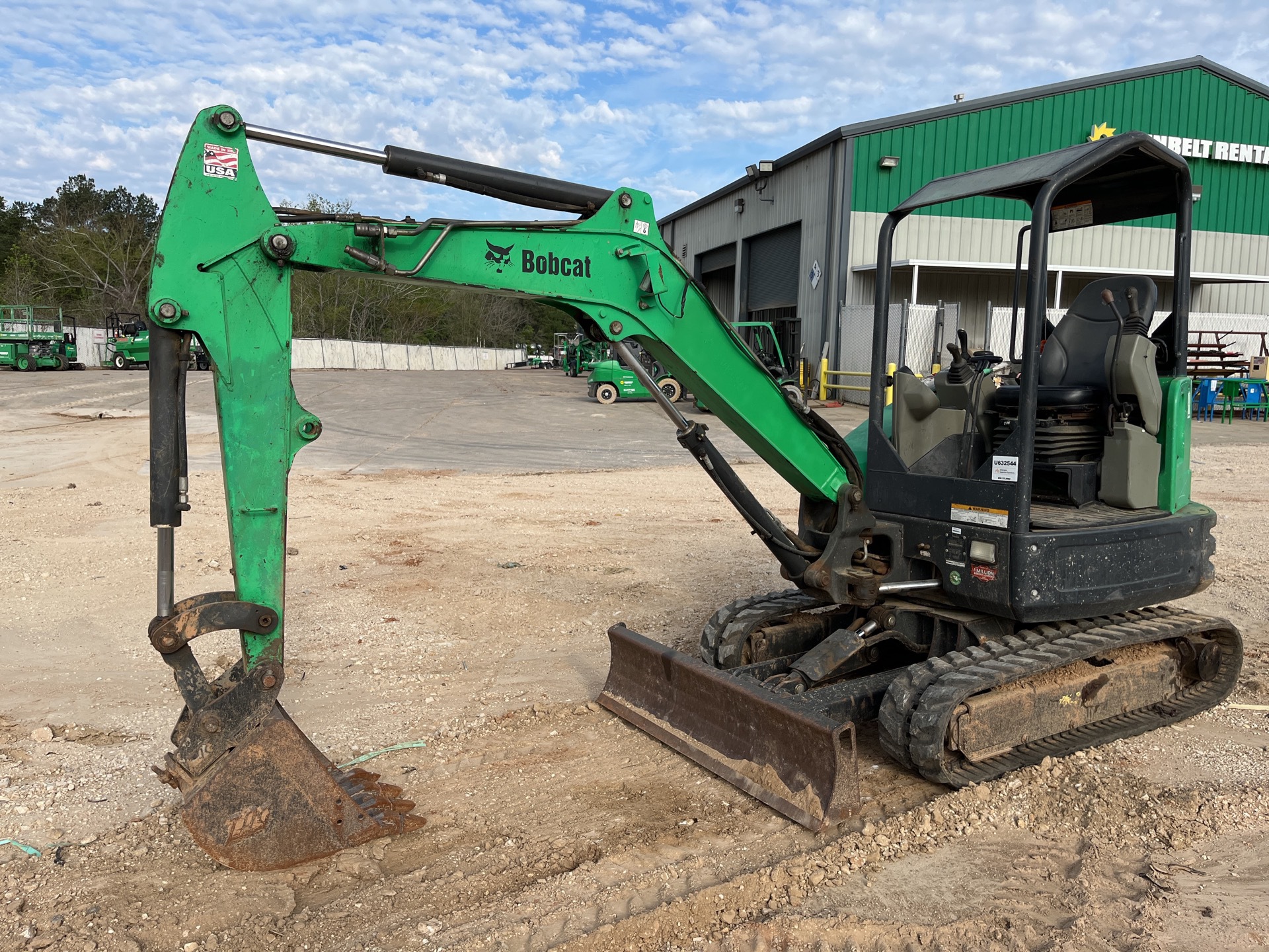 2014 Bobcat E32 Mini Excavator