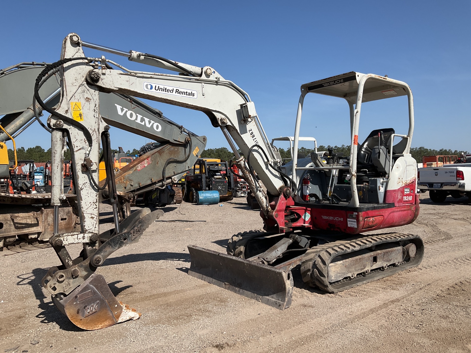 2016 Takeuchi TB240 Mini Excavator