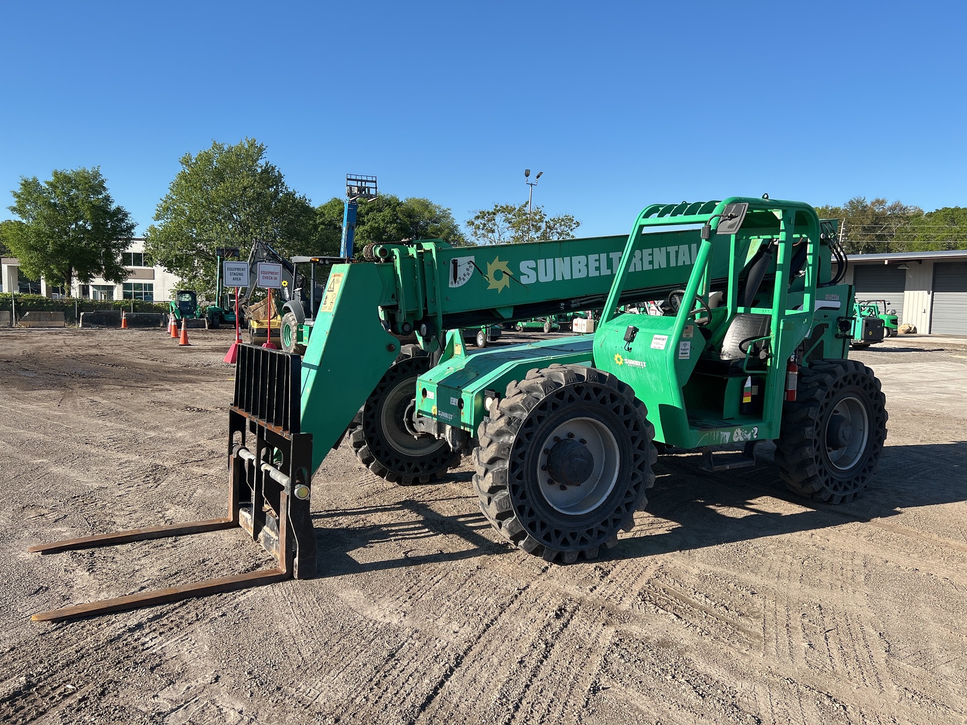 2014 SkyTrak 6042 Telehandler