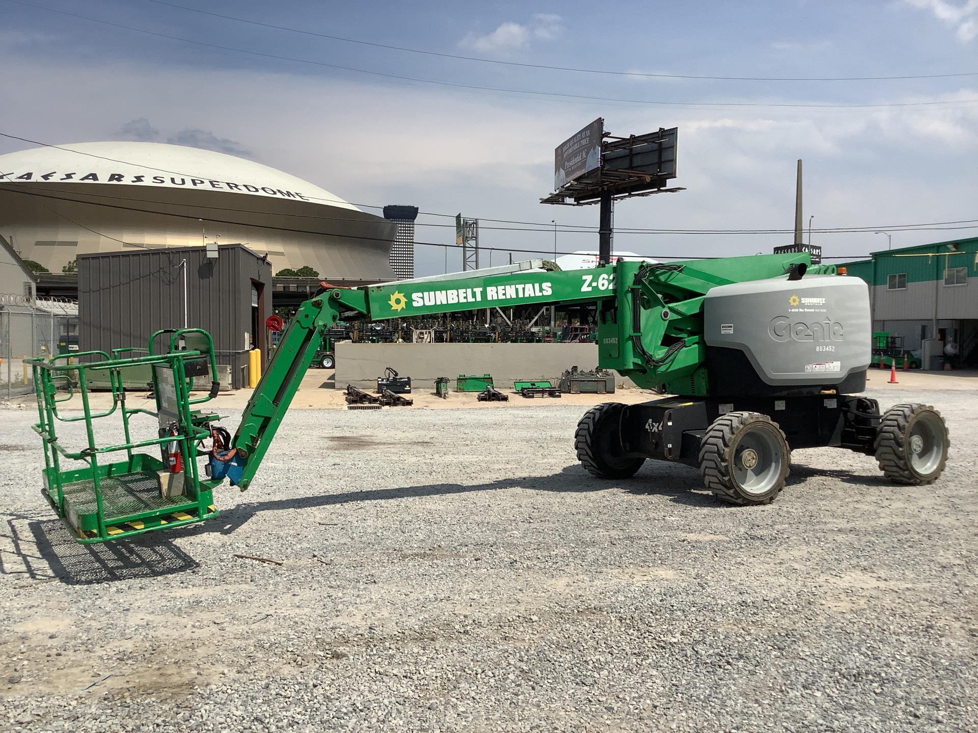 2016 Genie Z-62/40 4WD Diesel Articulating Boom Lift