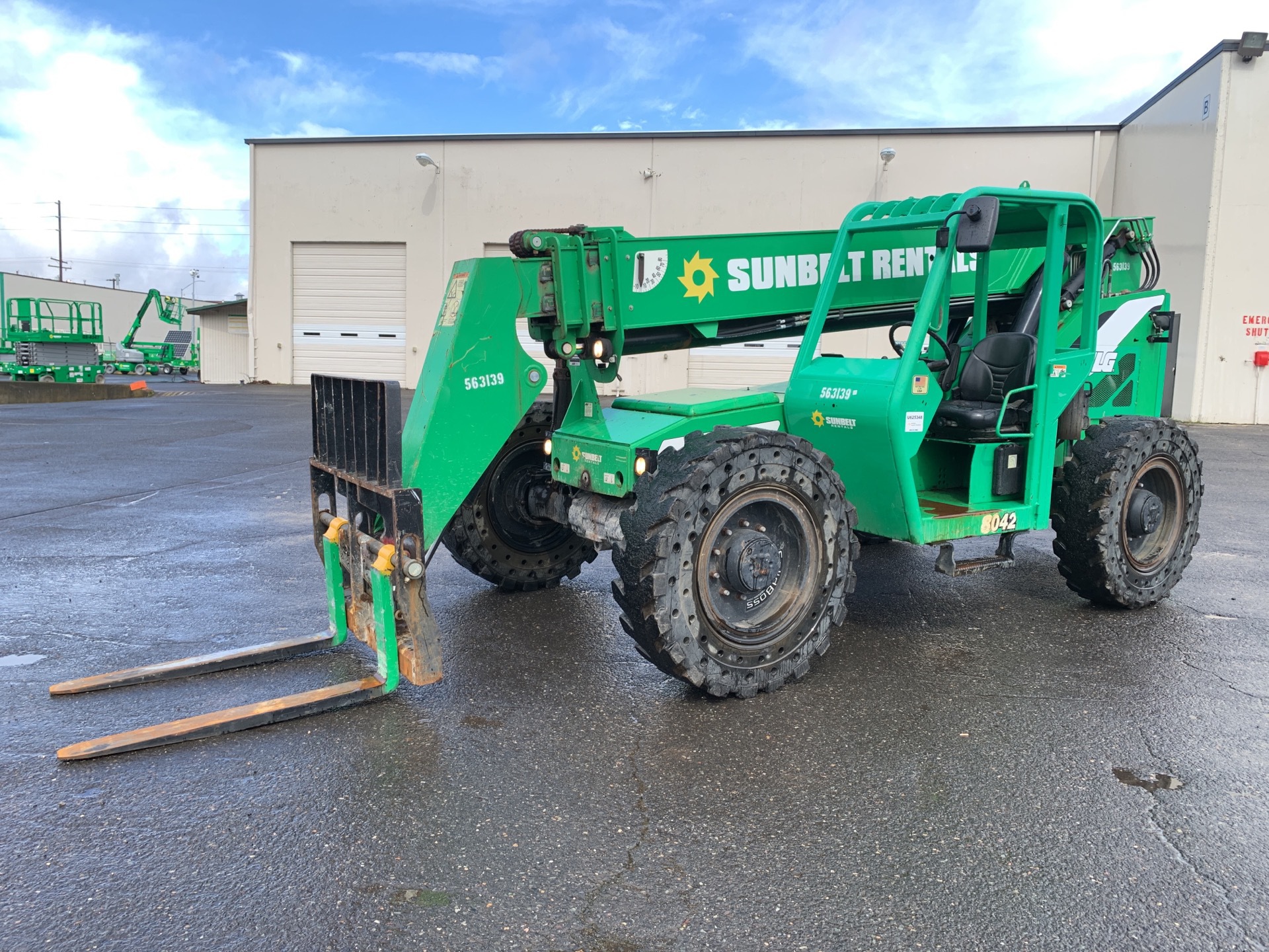 2013 SkyTrak 8042 Telehandler