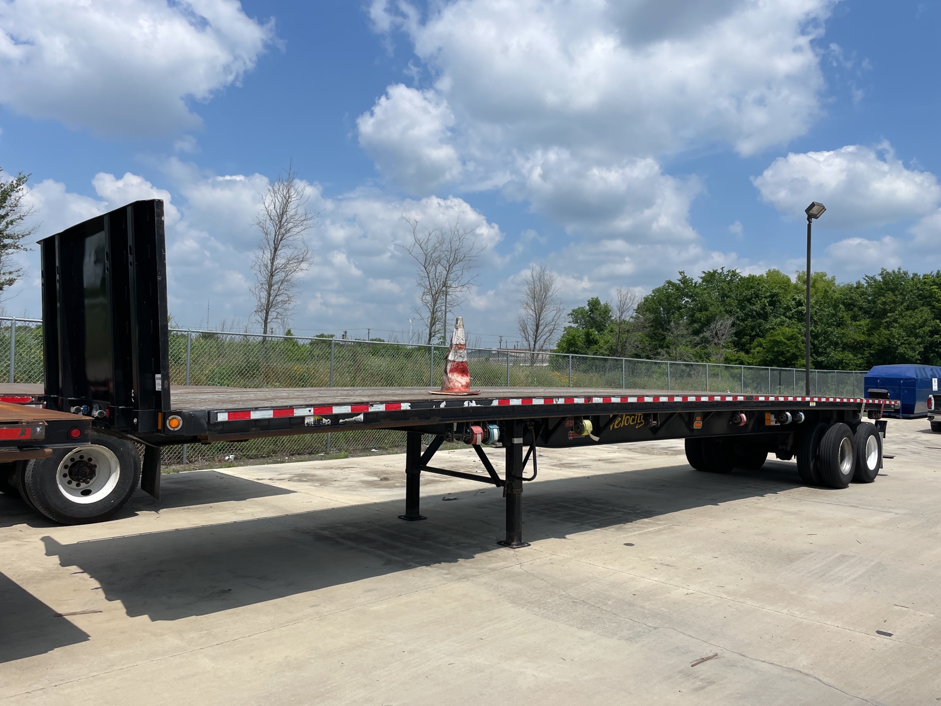 2014 Fontaine HAVSF42SST 45 ft T/A Flatbed Trailer