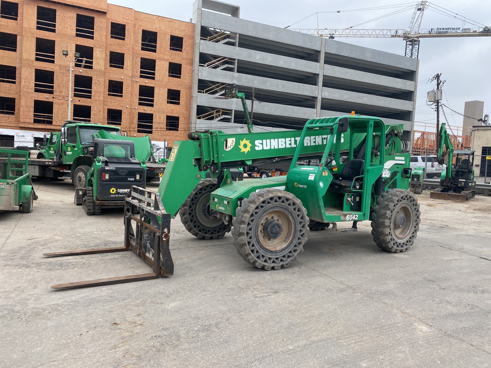 2014 SkyTrak 6042 Telehandler