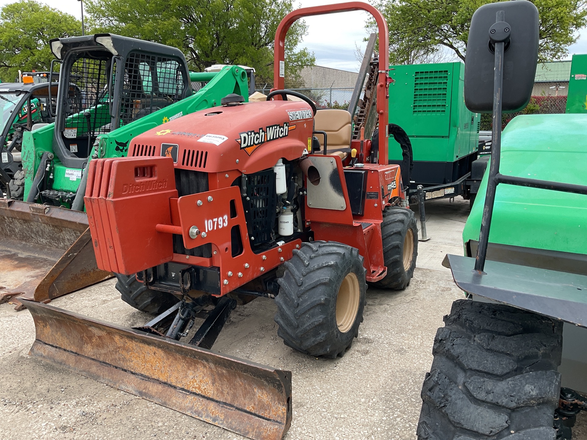 2017 Ditch Witch RT45 Trencher