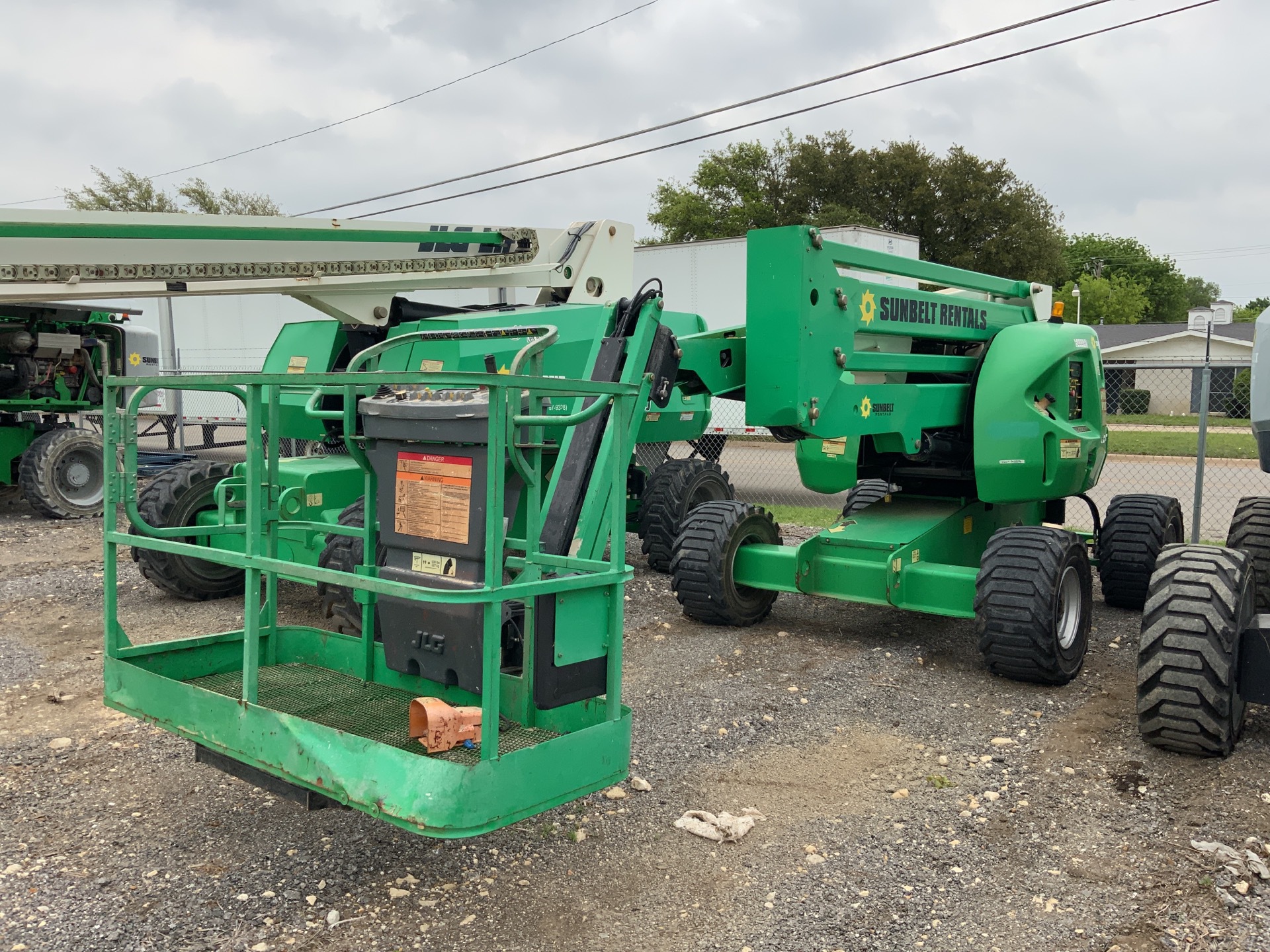 2014 JLG 450AJ Series ll 4WD Diesel Articulating Boom Lift