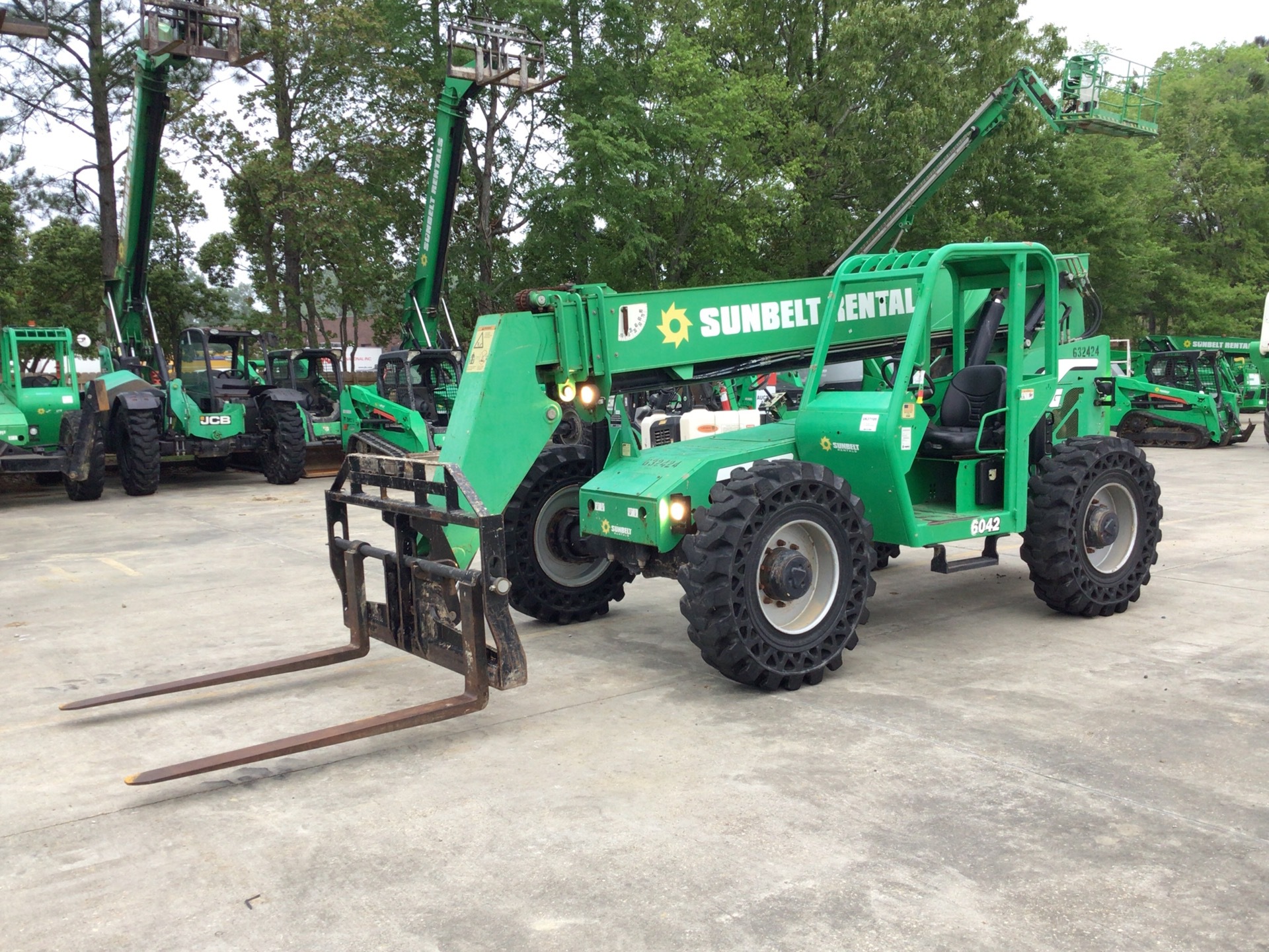 2014 SkyTrak 6042 Telehandler