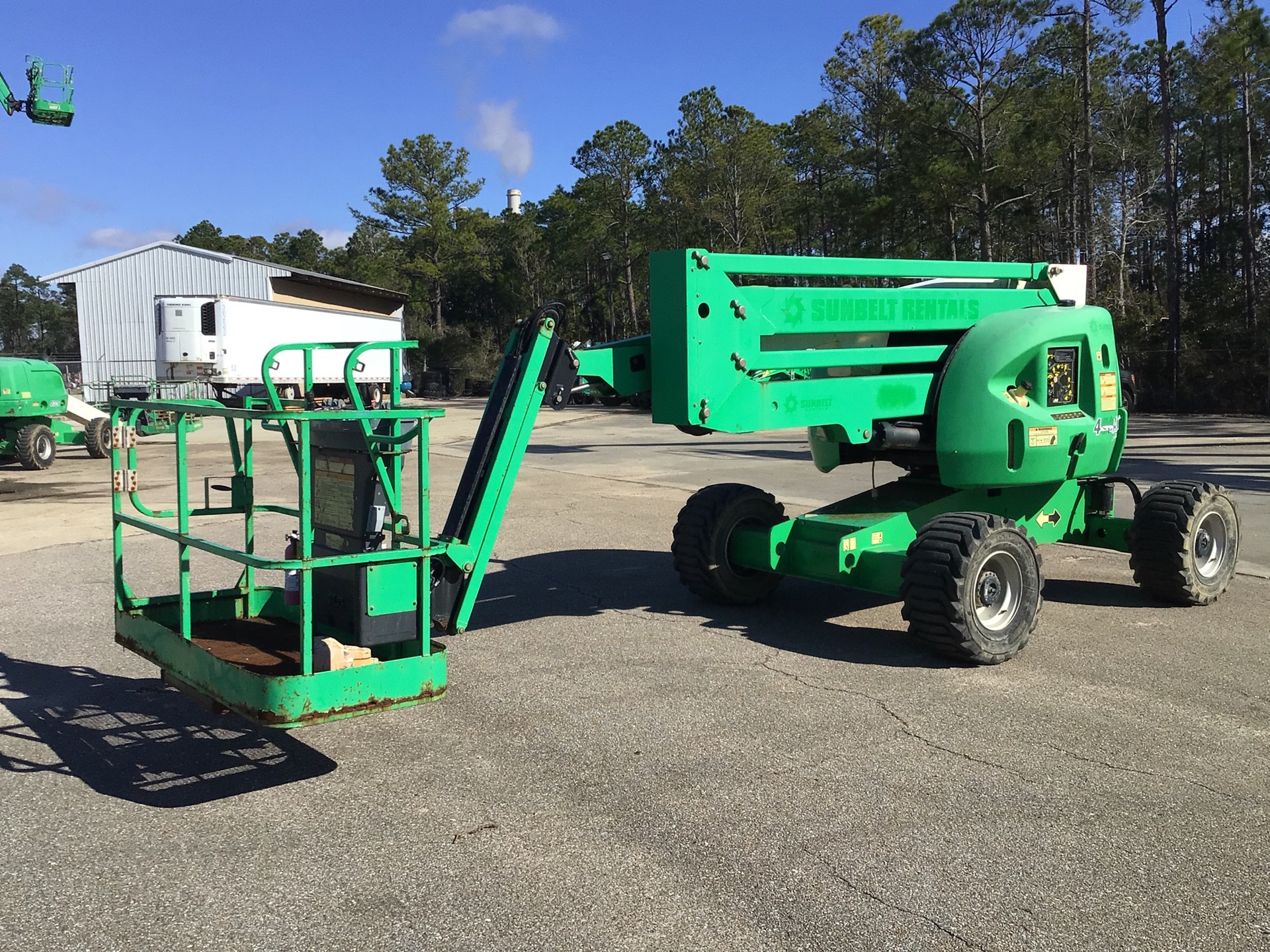 2015 JLG 450AJ 4WD Diesel Articulating Boom Lift