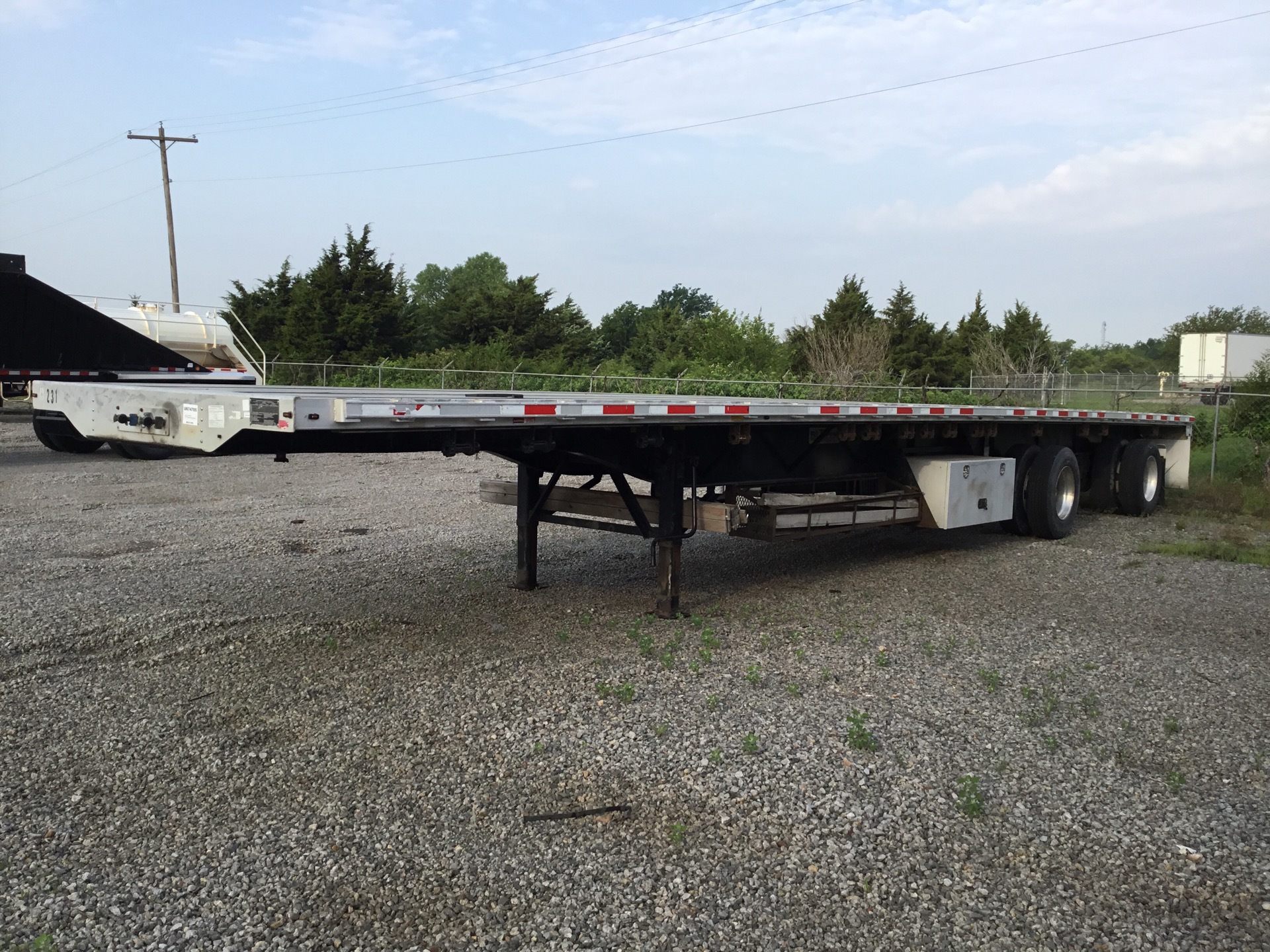 2016 Transcraft 48 ft T/A Spread Axle Flatbed Trailer