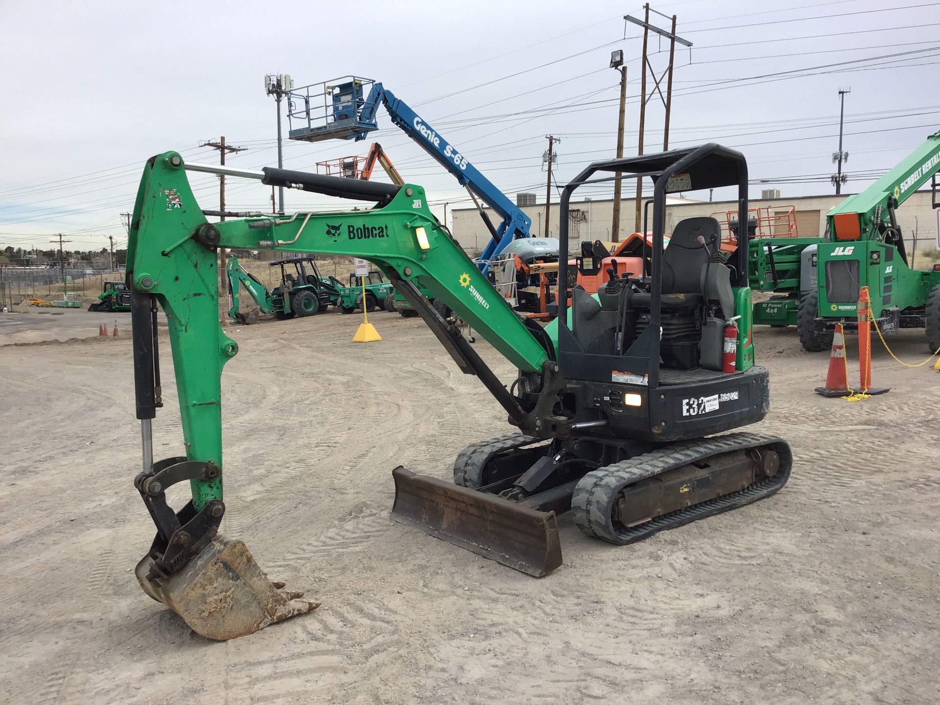 2017 Bobcat E32i Mini Excavator