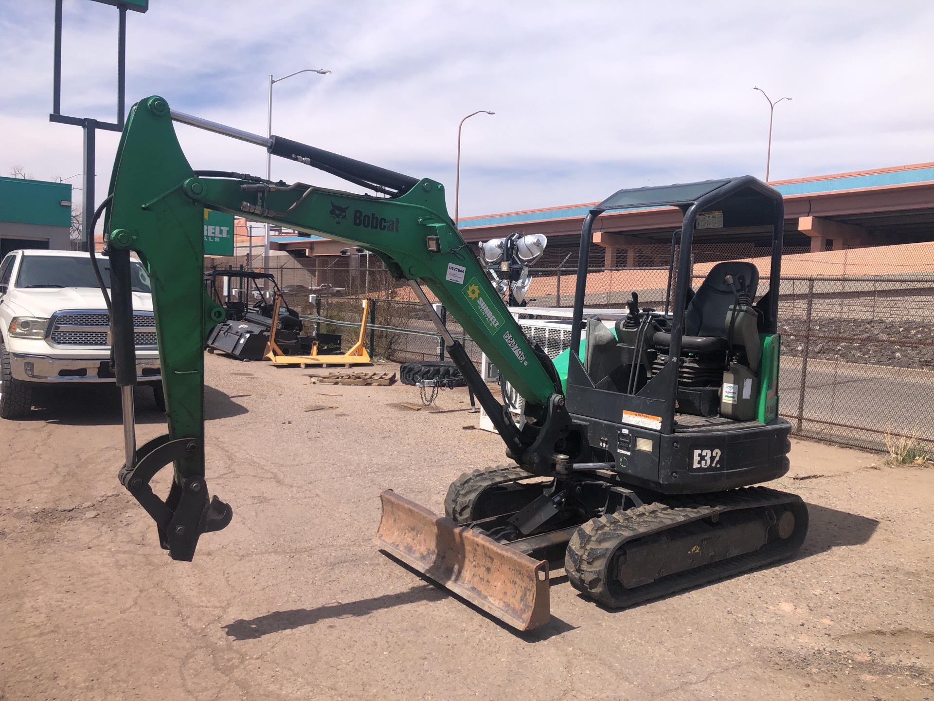 2015 Bobcat E32 Mini Excavator