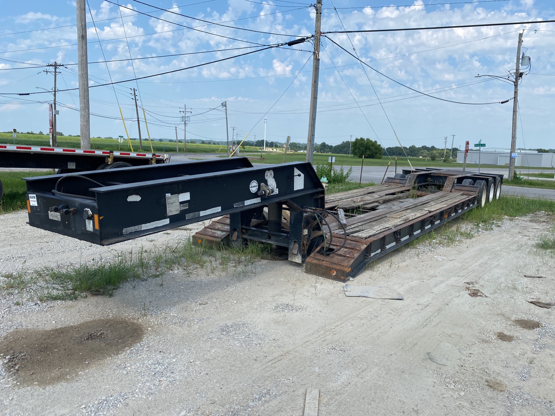 2004 Fontaine RAM50S 50 ton Tri/A Removable Gooseneck Lowboy Trailer