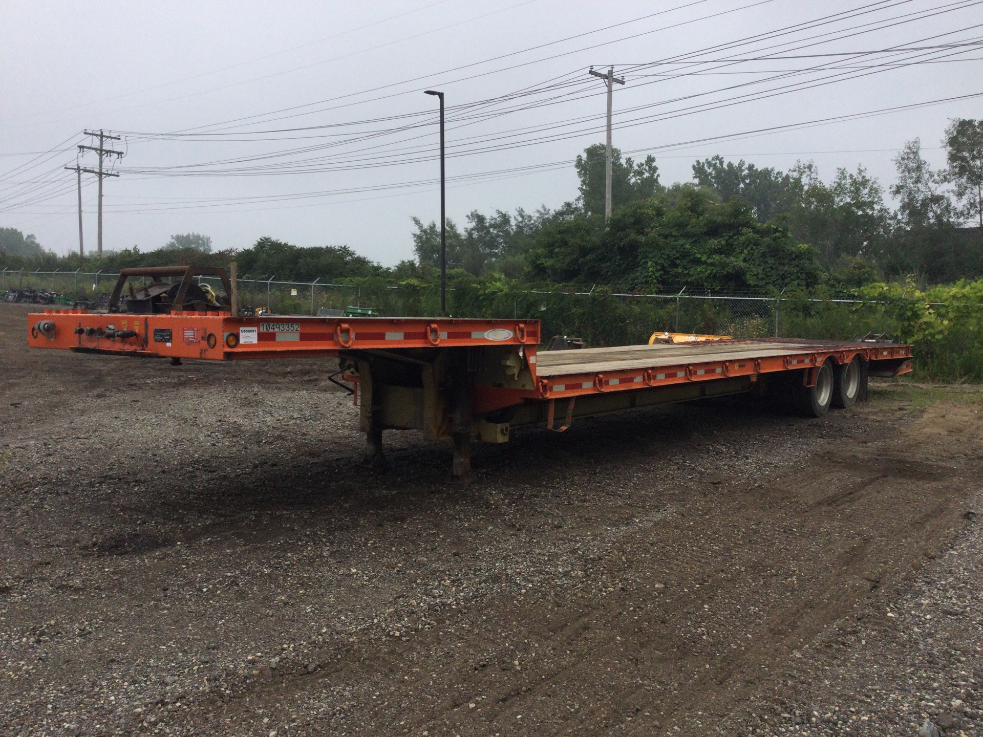 1999 Ledwell LW48HTHT2 48 ft T/A Hydraulic Tail Trailer