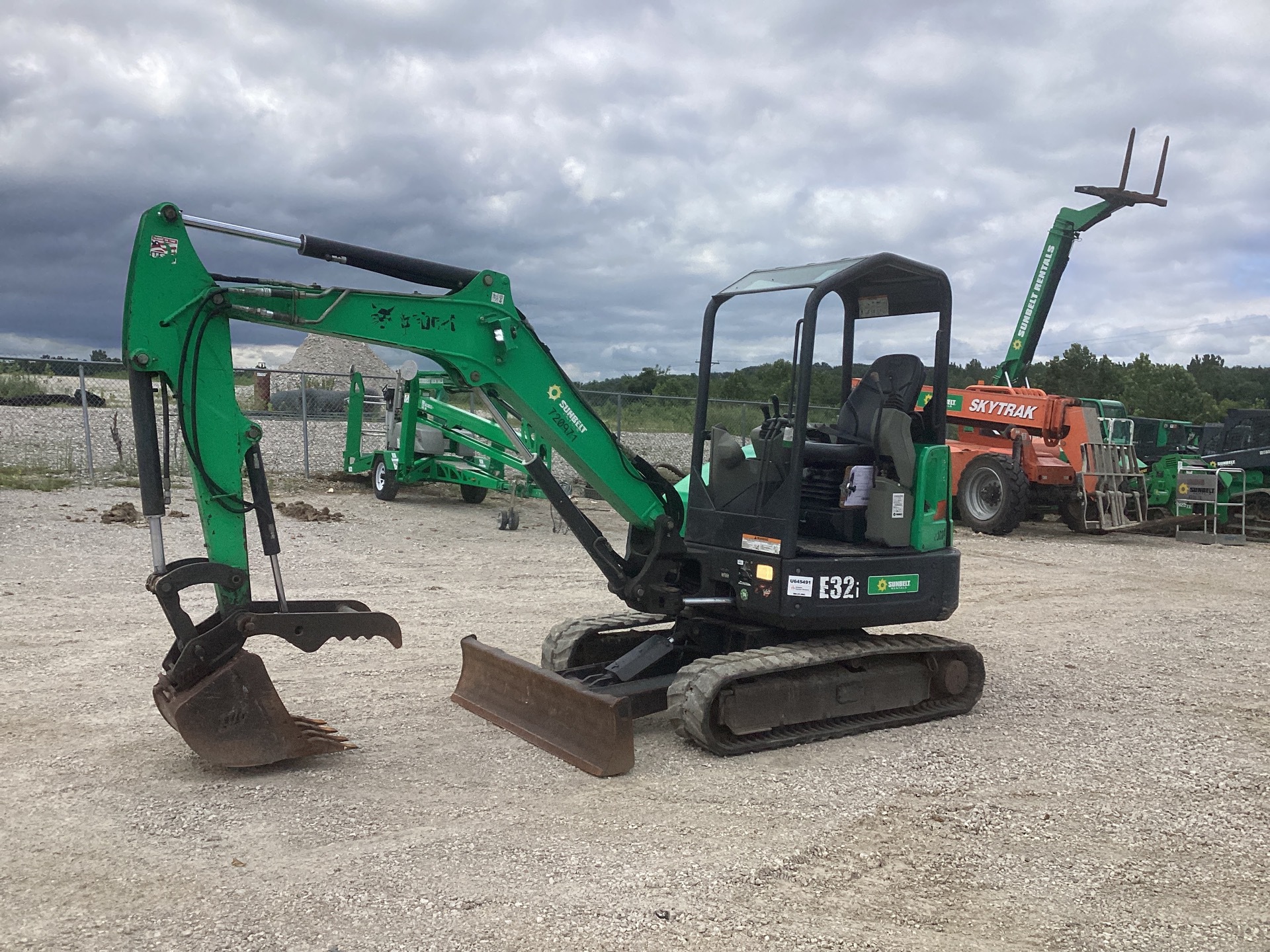 2015 Bobcat E32i Mini Excavator