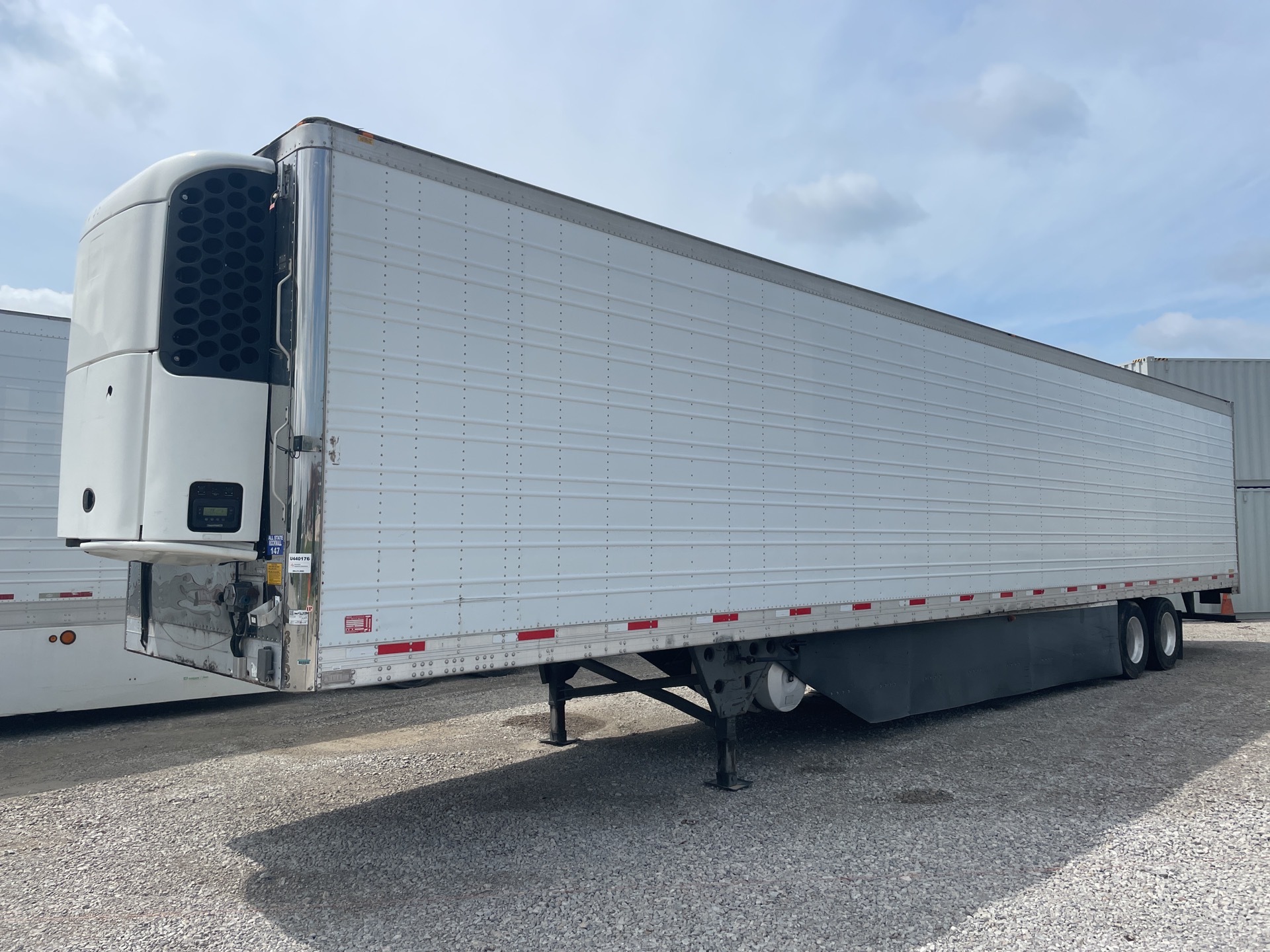 2013 Utility VS2RA 53 ft x 102 in T/A Refrigerated Trailer