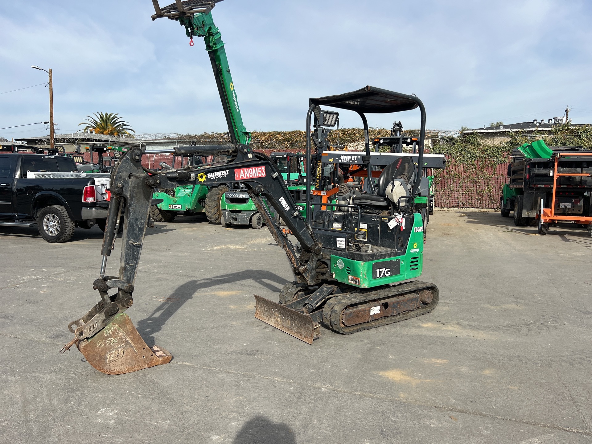 2018 John Deere 17G Mini Excavator