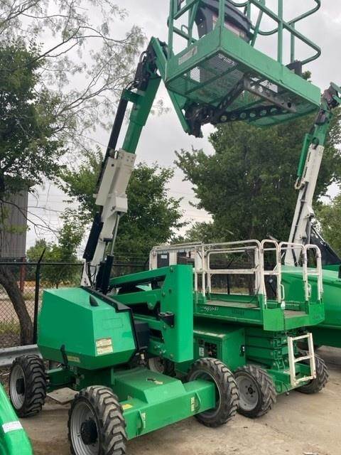 2015 JLG 340AJ Articulating Boom Lift